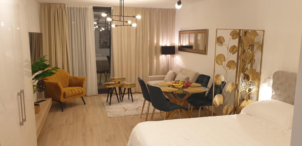Golden Studio - Private Parking Dubrovnik Bagian luar foto